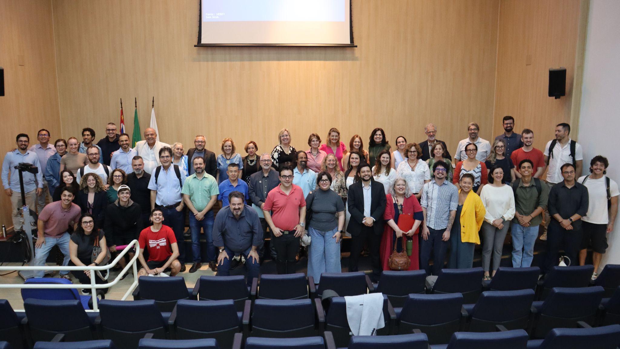 Integrantes do DPCT, professores, alunos e egressos. (crédito: Yama Chiodi)